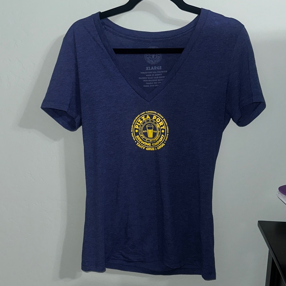 Pizza Port Brewing Company v neck tee XL